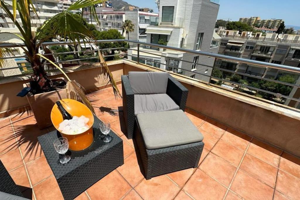 Ferienwohnung Atico Puerto Marina 2 Hab Con Piscina, 500M De La Plata Torremolinos Exterior foto