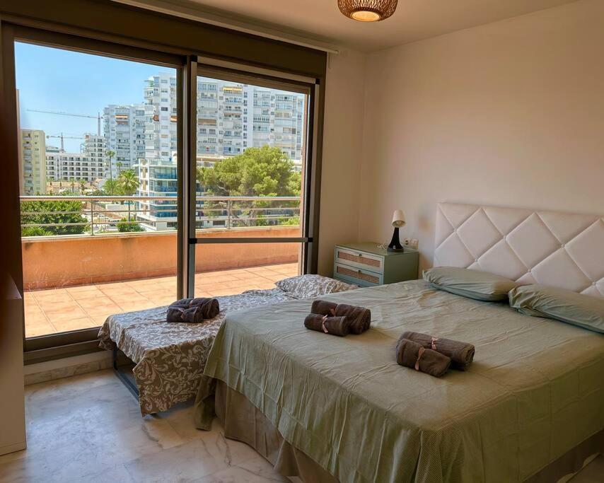 Ferienwohnung Atico Puerto Marina 2 Hab Con Piscina, 500M De La Plata Torremolinos Exterior foto