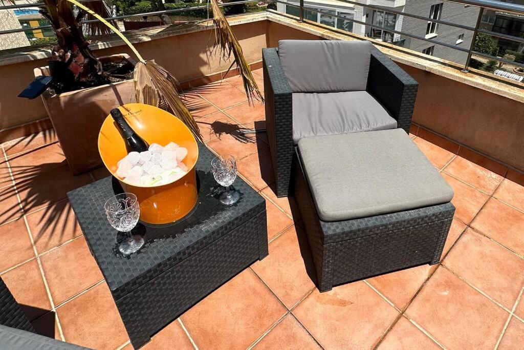 Ferienwohnung Atico Puerto Marina 2 Hab Con Piscina, 500M De La Plata Torremolinos Exterior foto