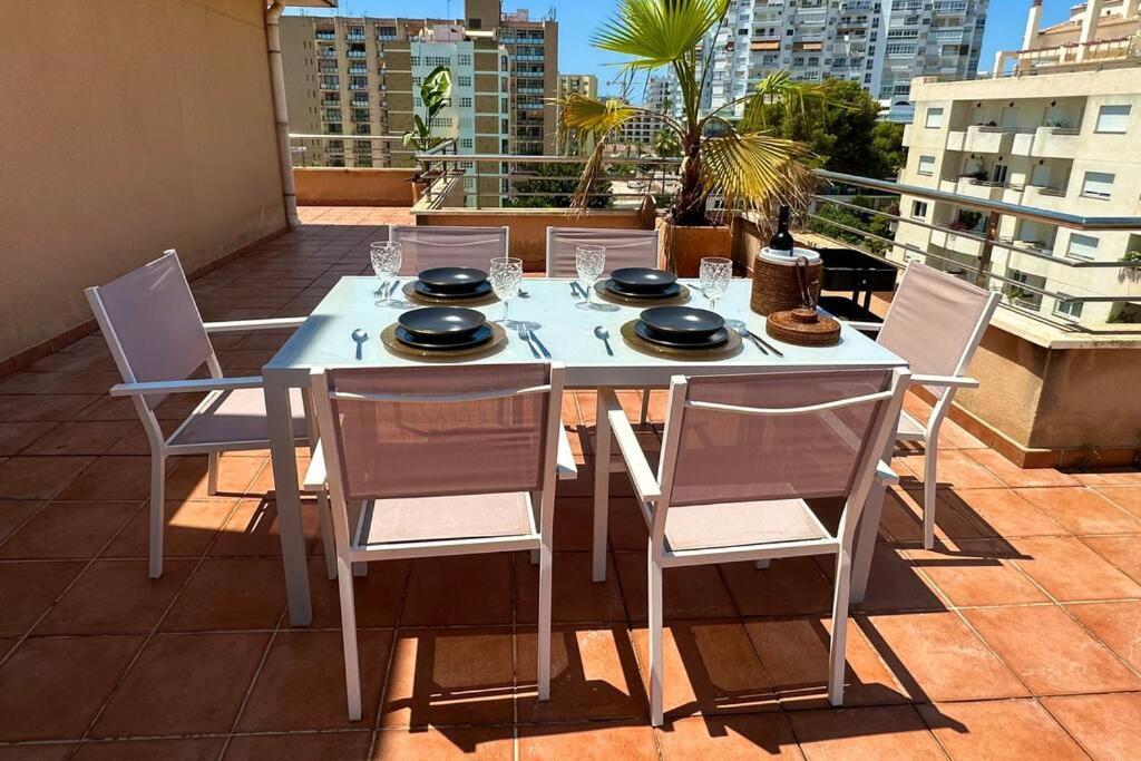 Ferienwohnung Atico Puerto Marina 2 Hab Con Piscina, 500M De La Plata Torremolinos Exterior foto