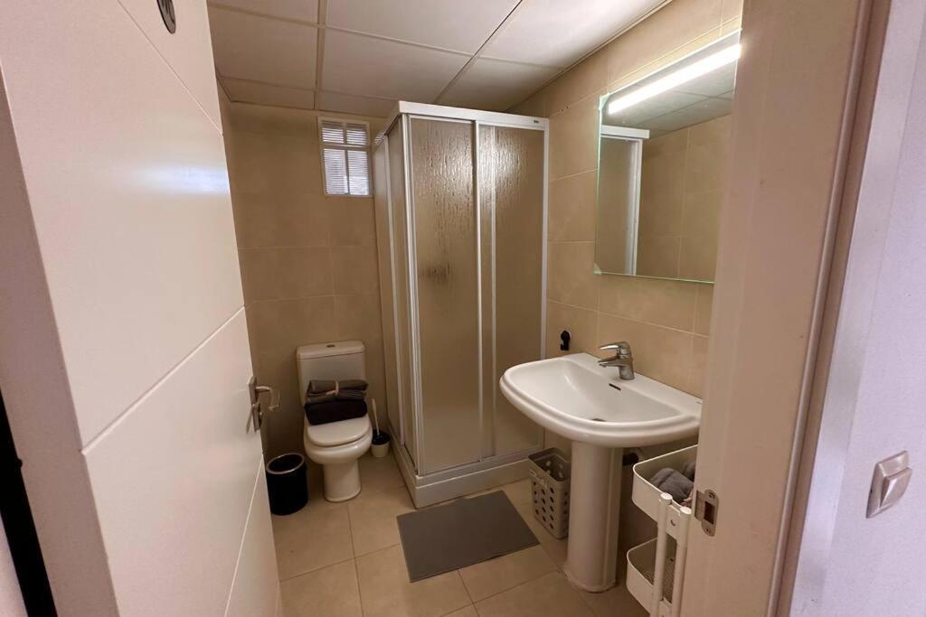 Ferienwohnung Atico Puerto Marina 2 Hab Con Piscina, 500M De La Plata Torremolinos Exterior foto